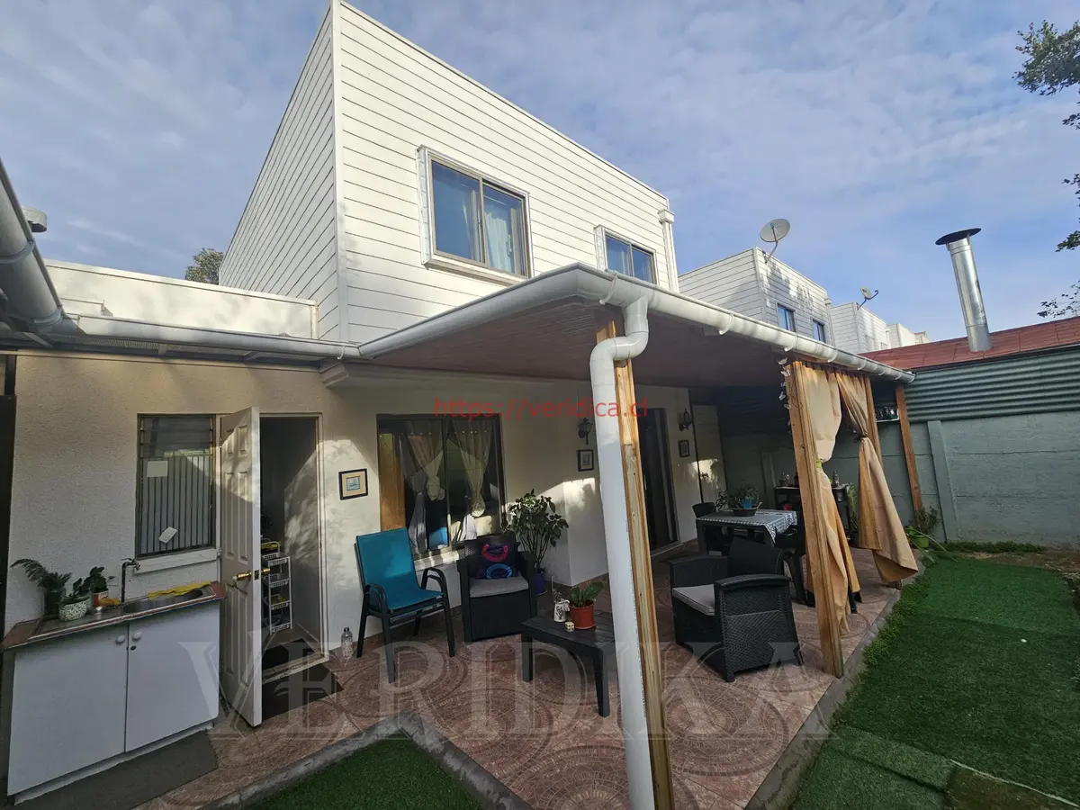 Vendo casa en Condominio 150m2, 4 dormitorios, 3 baños, E. - foto 2