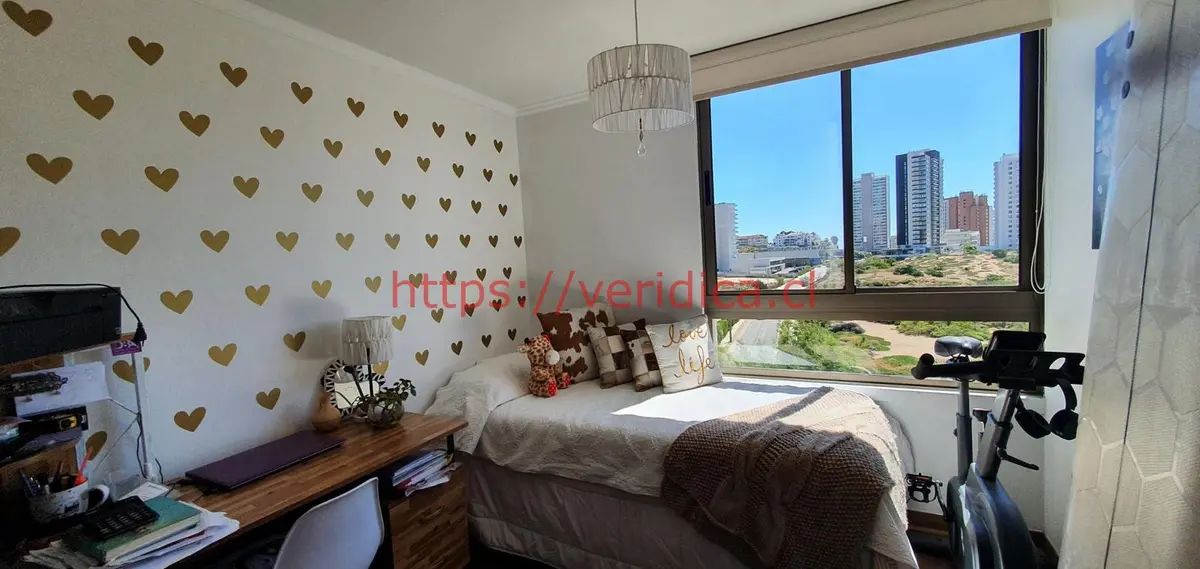 Veridika vende precioso depto. soleado con vista al parque y mar - foto 4