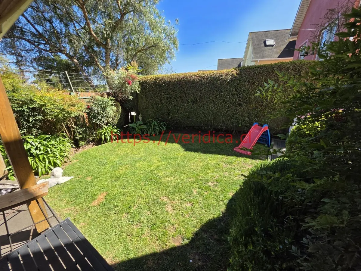 Vendo casa 170m2, 4 dormitorios, sala de estar mansarda - foto 2