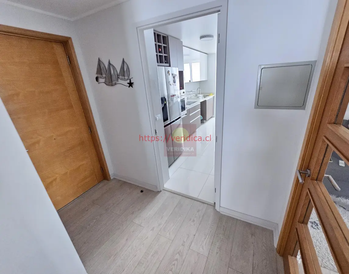 Vendo hermoso depto. con vista panorámica al mar - foto 4