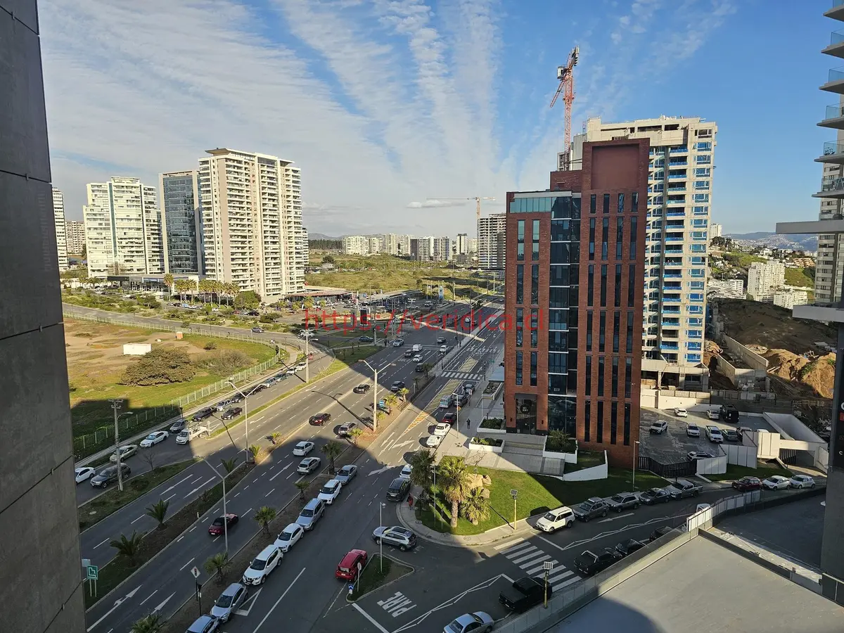 Veridika vende oficina con 4 estacionamientos - foto 3