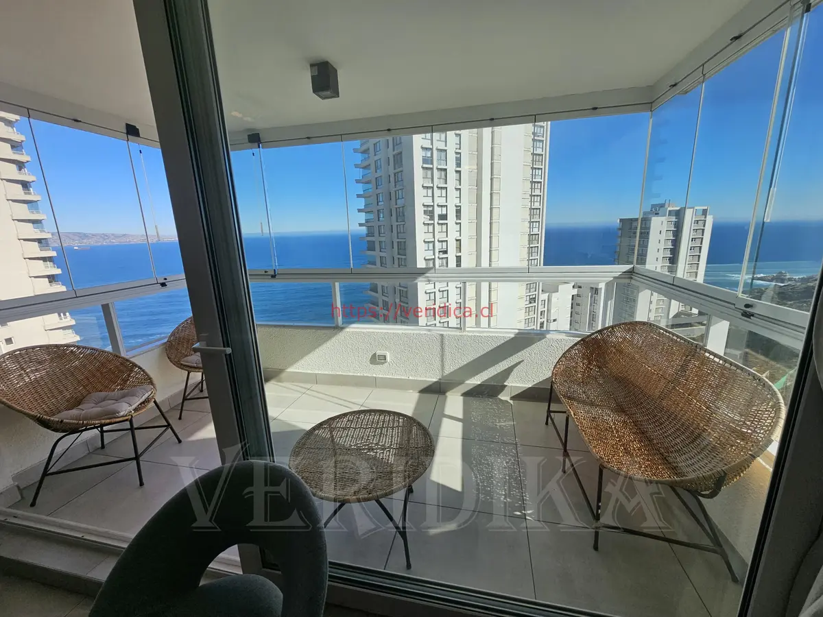 Arriendo depto  con 2 estacionamientos con o sin muebles. - foto 3