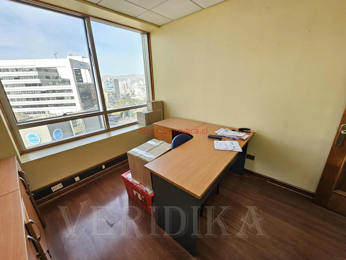 Arriendo oficina en Coraceros 57m2, 2 estacionamientos. - foto 5