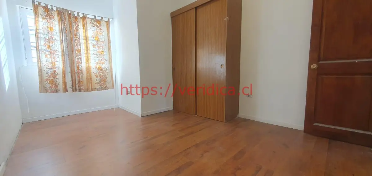 Amplia Casa en Amunátegui, Playa Ancha, costado de SHOA $495.000 - foto 6