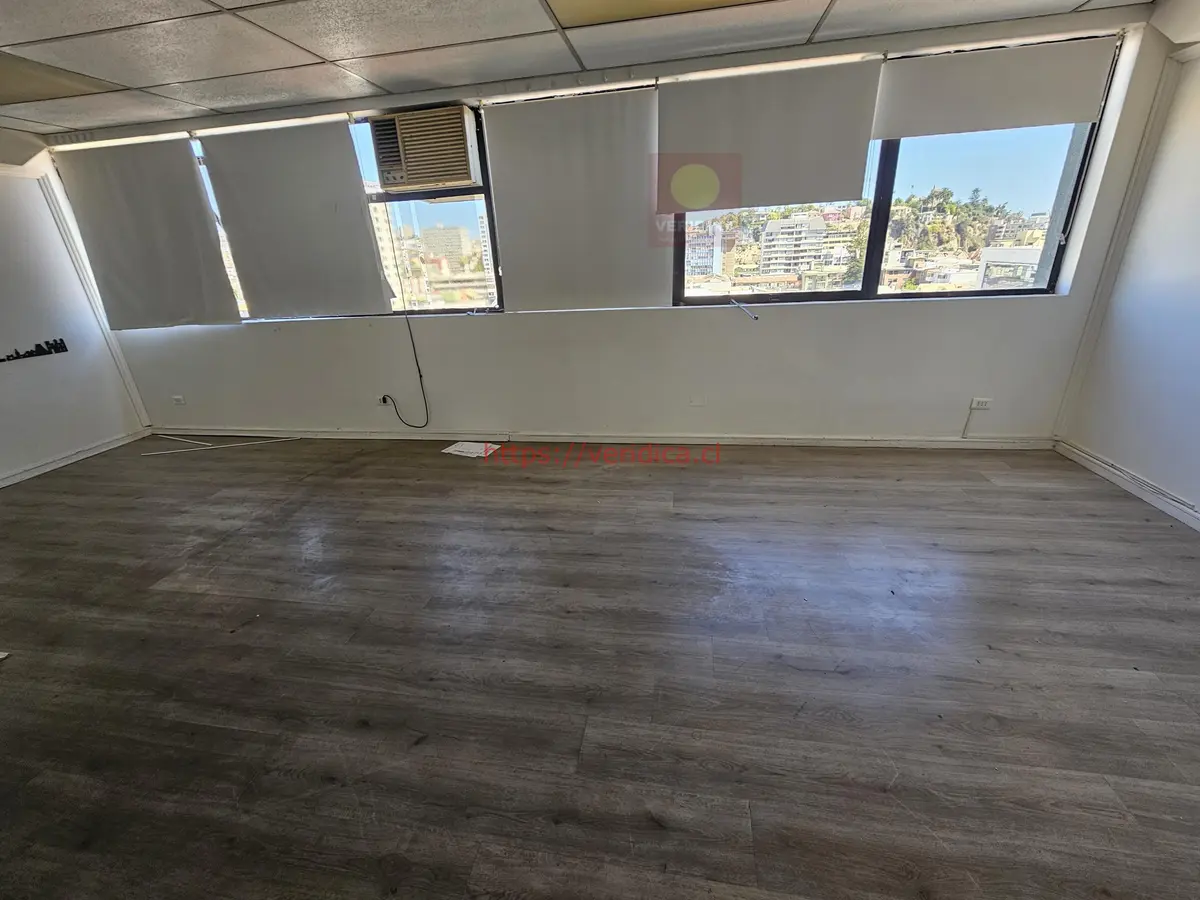 Vendo oficina en calle Villanelo - foto 5