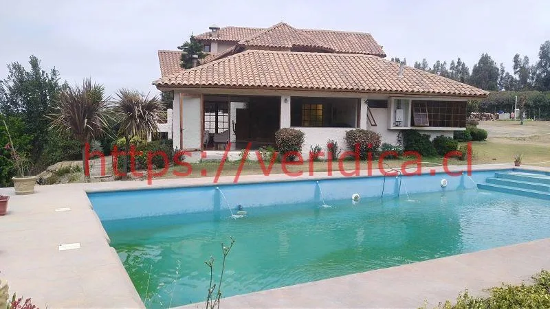 Veridika Vende Casa 750m2 en terreno de 5000m2 - foto 1