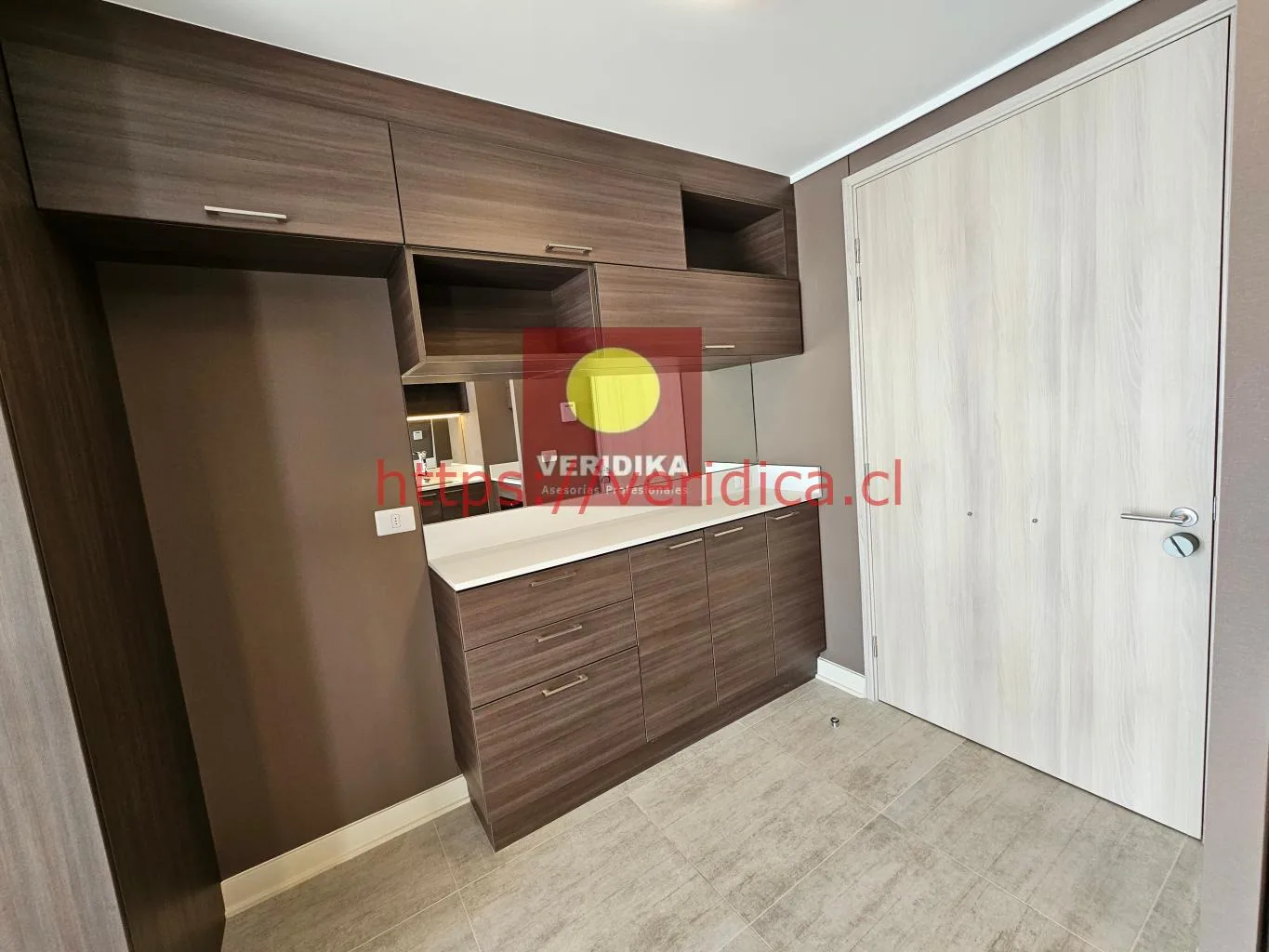 Veridika vende por apuro depto. nuevo sin uso vista al parque - foto 6