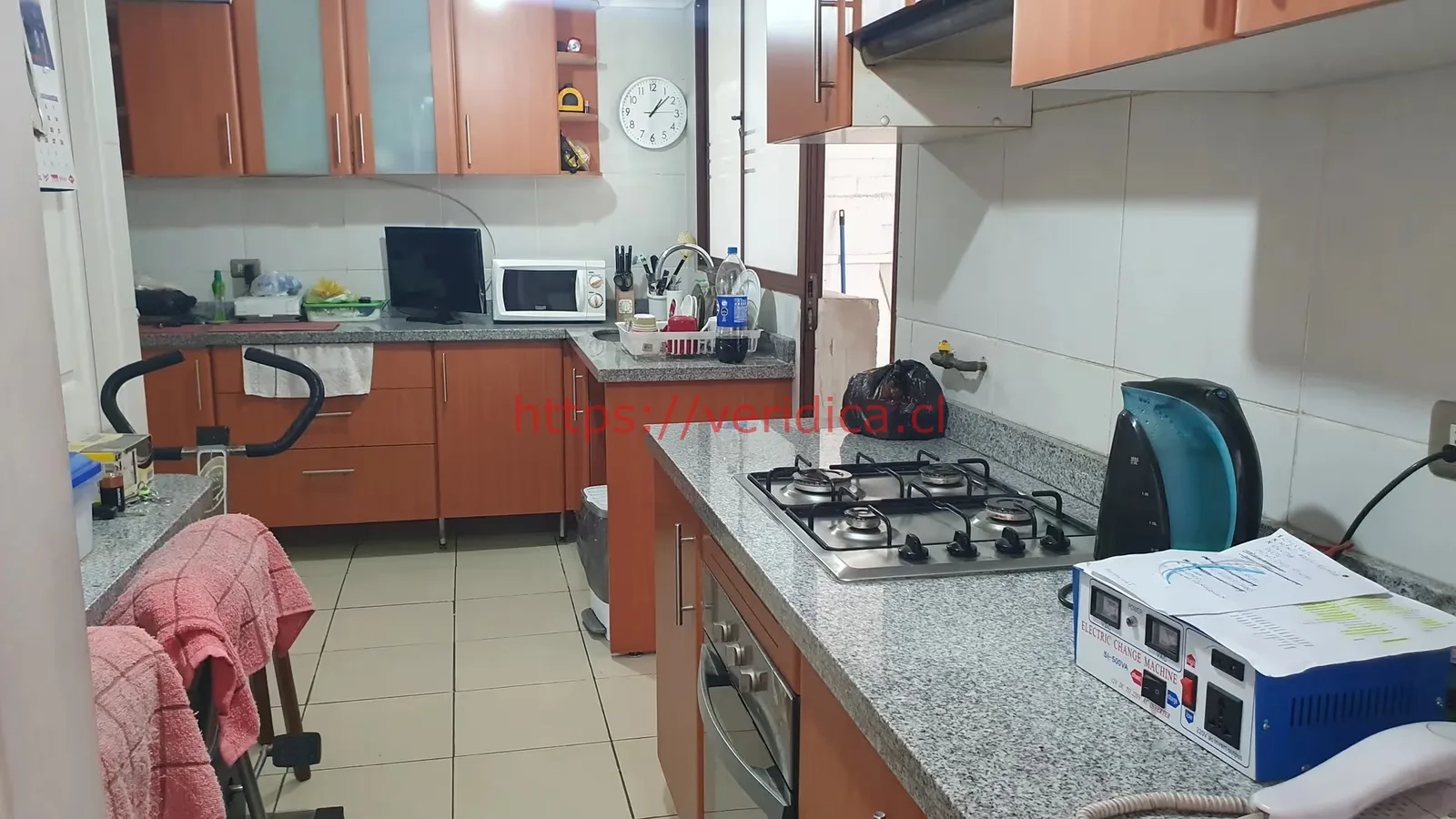 Amplia casa en Hernando de Aguirre 5D 4B 1Bod 8E UF 10.990 - foto 2