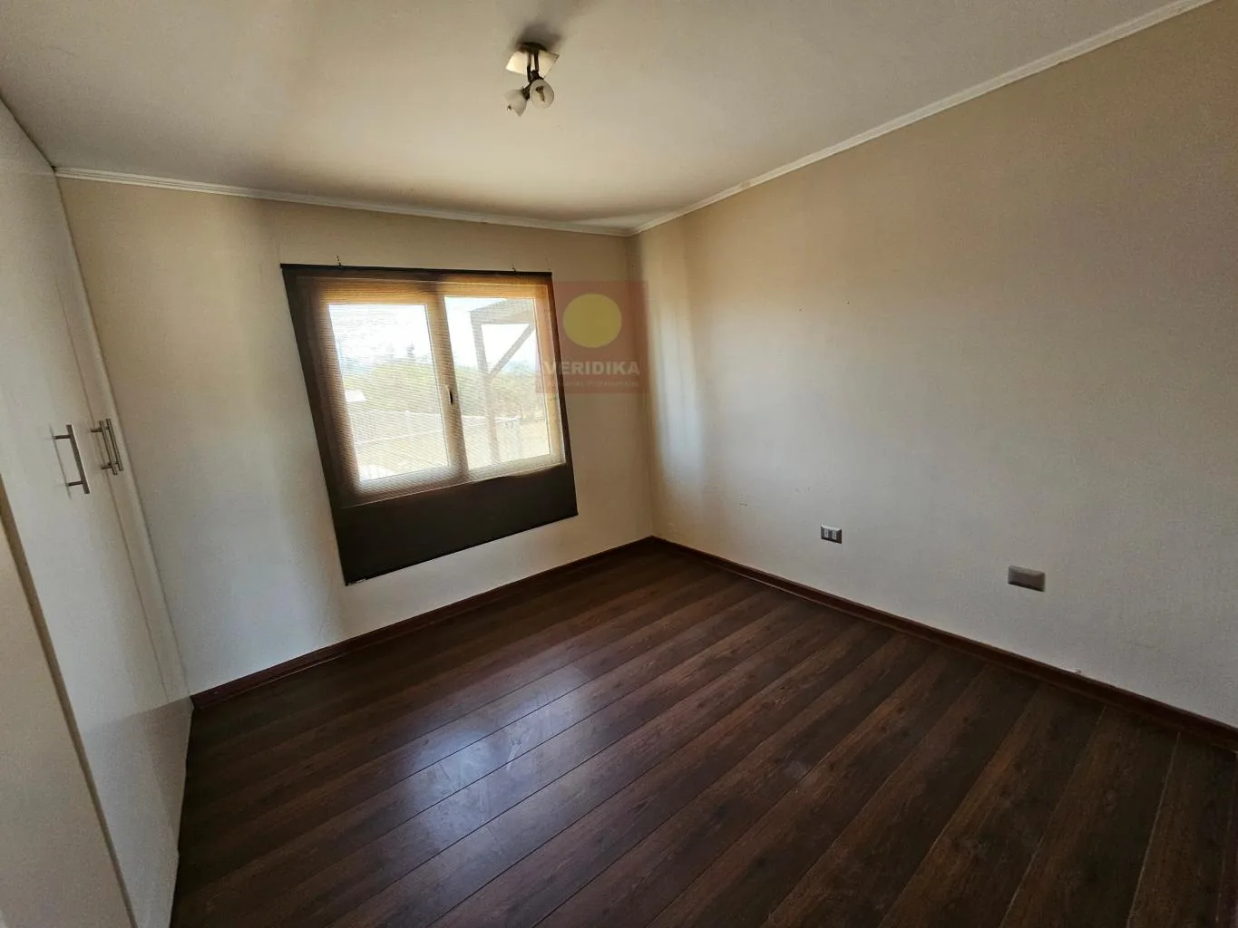 Vendo parcela de 5000m2 con casa de 139m2 - foto 3