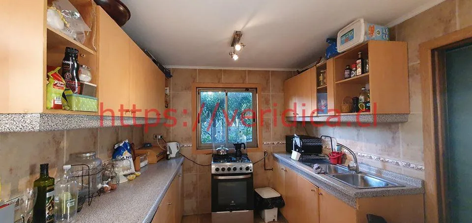 Veridika Vende terreno de 1700 m2 con 2 casas en Los Pinos - foto 5