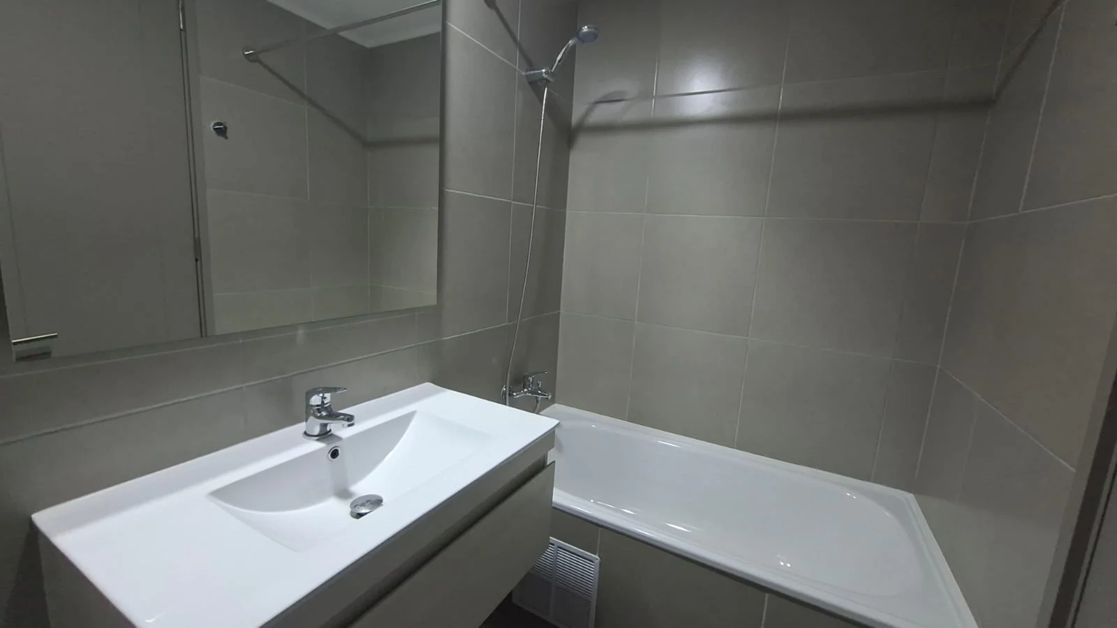 Excelente departamento arriendo - foto 2