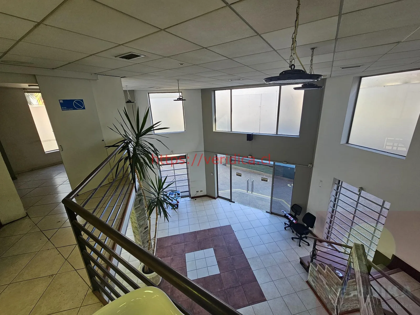 Arriendo local u oficina en 15 norte con Libertad. - foto 1